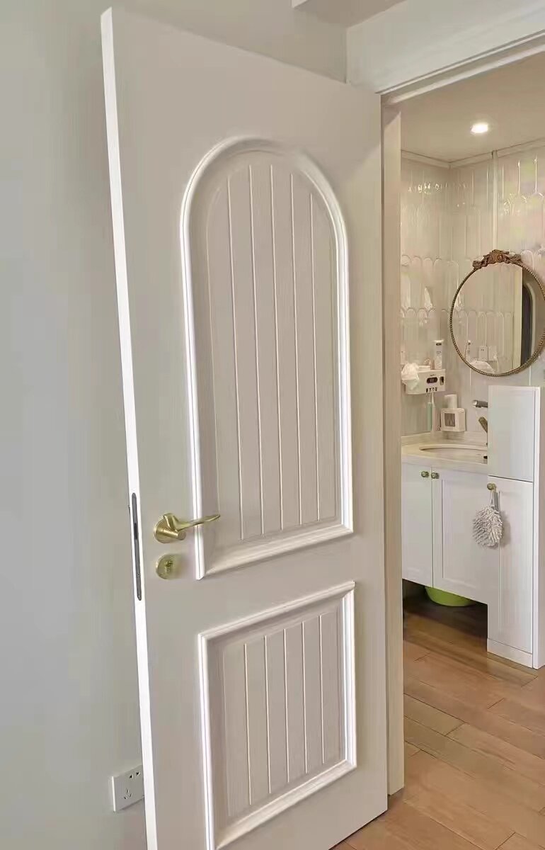 Modern Custom Design Well Sealed Solid Wood Door for House Entrance and Private Villa Solid Wood Interior Door