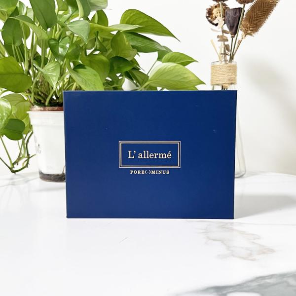 Custom Logo Printed Rigid Black Paperboard Magnetic Closure Apparel Gift Box Custom Clothing Box Garment Packaging Box