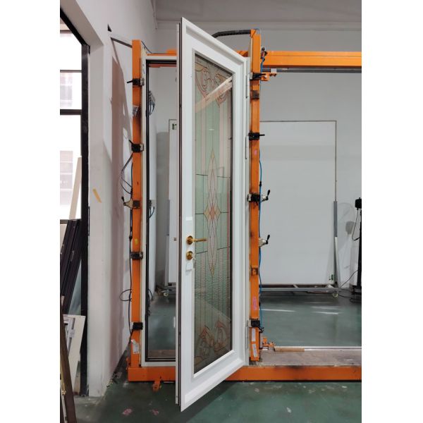 Privacy Redefined: The Elegance of Decorative Glass Dividers