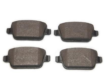 Auto Parts Car Brake Pad Replacement , Low - Metallic Brake Pads Rear