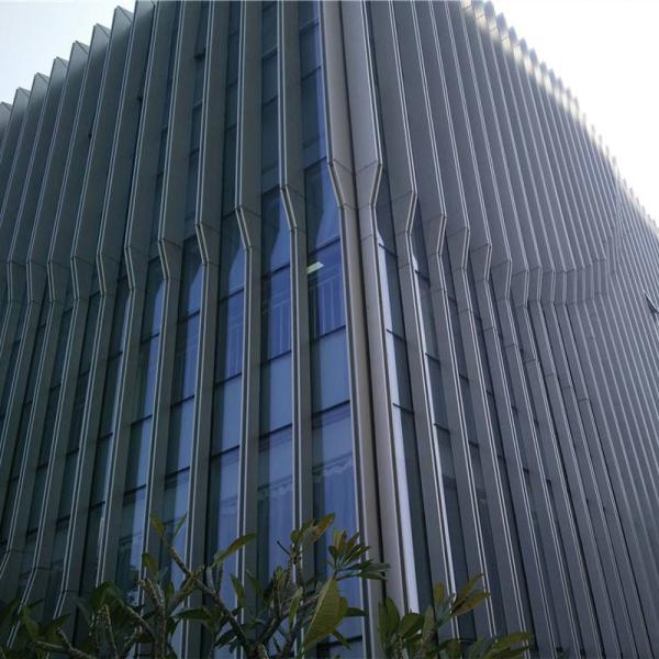 A folha de alumínio da seção da parede de cortina expulsou construindo a parede exterior