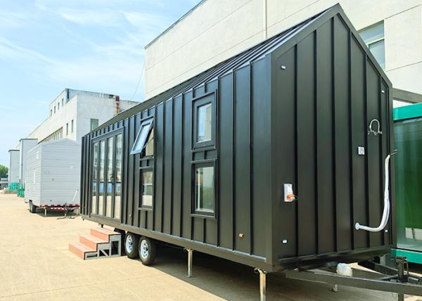 Maison mobile modulaire petite maison sur roues avec structure en acier préfabriqué 2350*8000mm