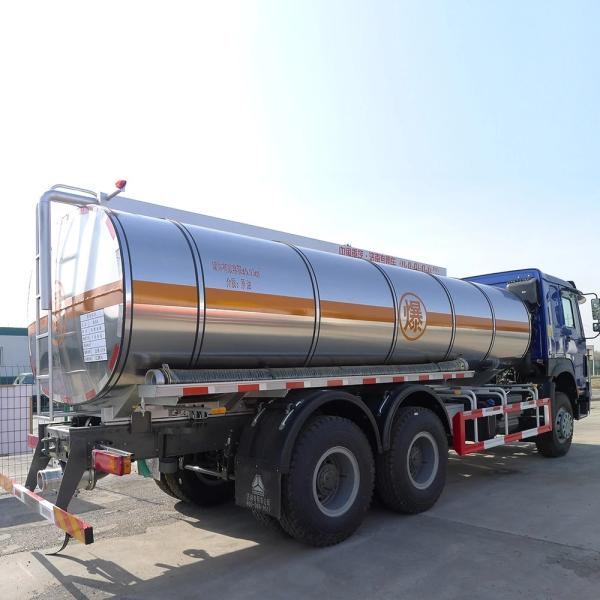 Sinotruk Howo Super Tanker Truck Trailer 20 Cbm Capacity Optional Color ZZ1257