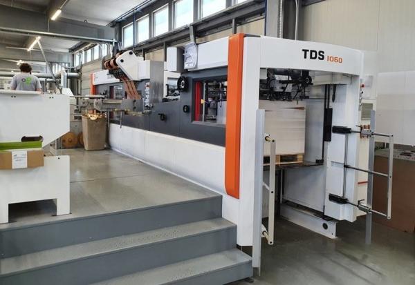 Machine automatique d'estampage et de découpe de feuilles de papier avec décapage Ecoographix