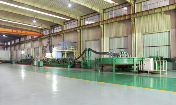 Velocidade reta 110 m do aço carbono da máquina de soldadura da tubulação da emenda baixa/minuto