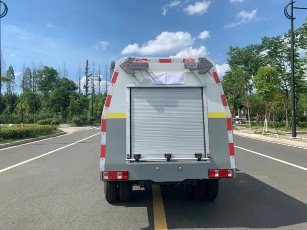 Dongfeng Pure Electric Road Maintenance Vehicle for Sustainable Maintenance