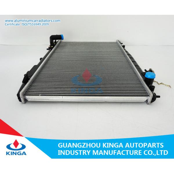 Automotive Engine Custom Aluminium Radiators NISSAN PICKUP DIESEL