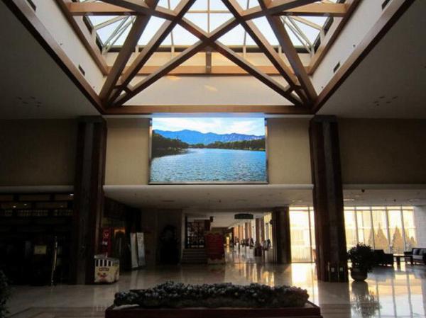 Contrôle de haute résolution de location d'intérieur de la densité 43222 LSN de pixel d'affichage à LED de P5