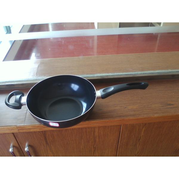 лоток вка дна индукции 30км Нонстик с ручкой стороны кремния