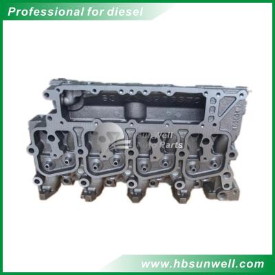 DCEC 4BT Cylinder Head 3966448 3933370 3.9L Displacement High Performance