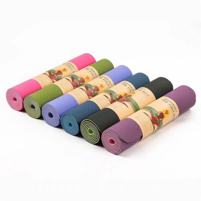 Glissez non le tapis de yoga de bande