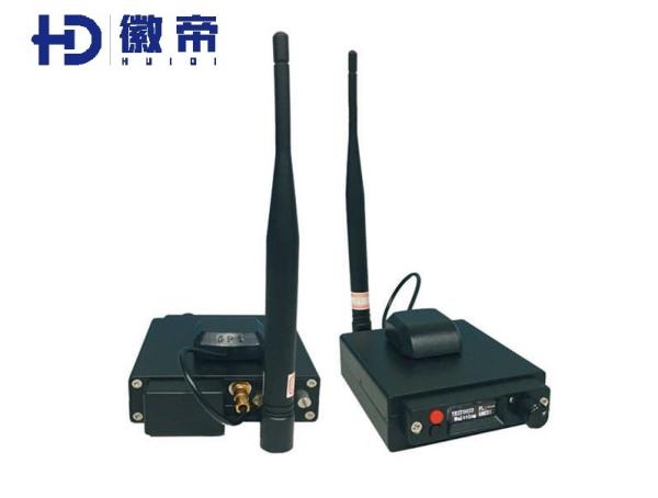 ポータブルADS-B送信機:PT050 / PT100 / PT300A