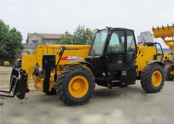 Engineering Construction Telescopic Boom Forklift with Fully Sealed Wet Multi Disc Brakes
