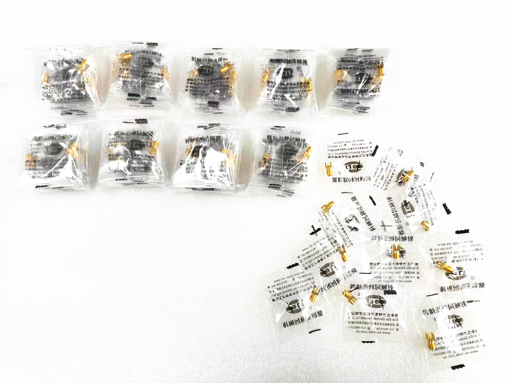 Четырехногие PCB/Panel Mount SMA Женщина прямая линия передачи конечный соединитель