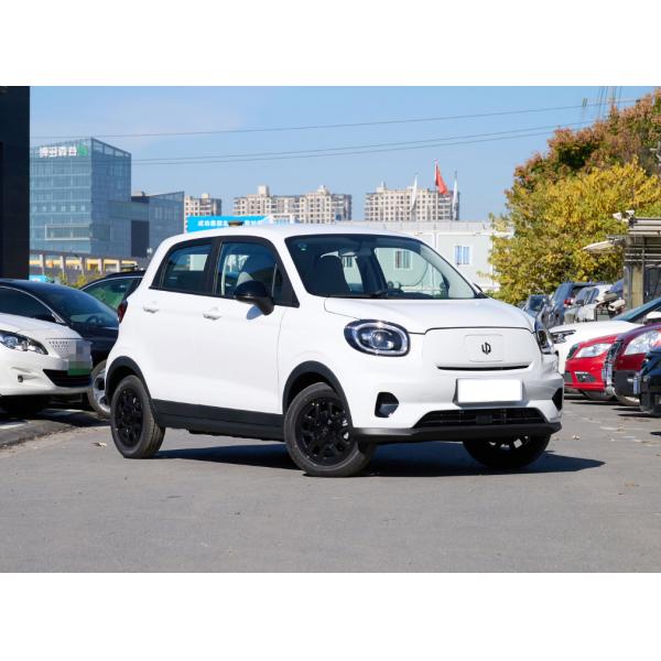 Leapmotor T03 Mini EV Car для взрослых 280 км Дальность 5 дверей 5 мест Седан 4780 * 1905 * 1675 мм