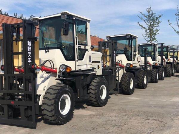 All terrain off road muddy ground forklift 5ton ET50A rough terrain forklift price