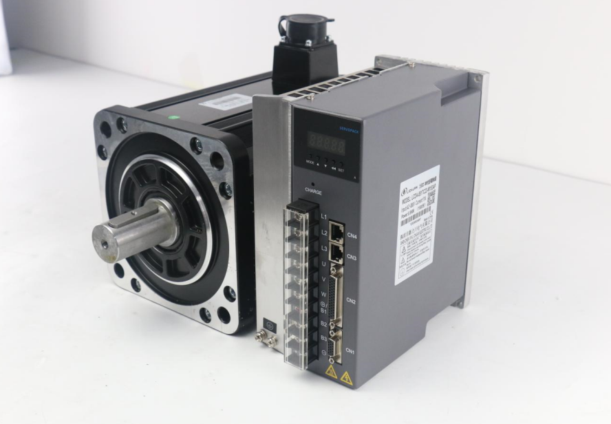 180M19015B 380V 23Bit 3 Phase 3KW 19Nm Servo Motor Driver Controller With Brake