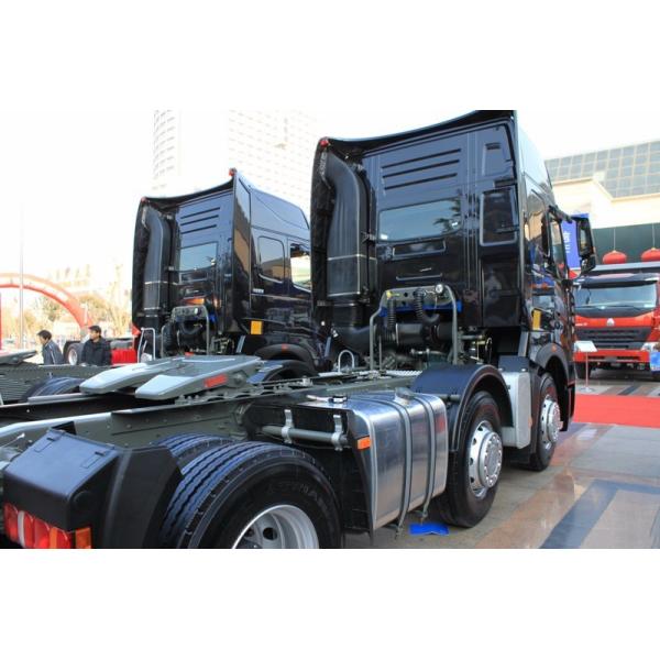 Sinotruck Howo 150 - 250hp 6x4 5700x2480x2680 mm prime mover 10 wheels Tractor Truck Trailer Head price for sale
