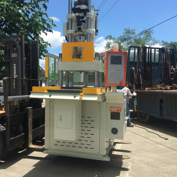 Máquina de moldeado por inyección vertical Vertical Injection Molding Machine