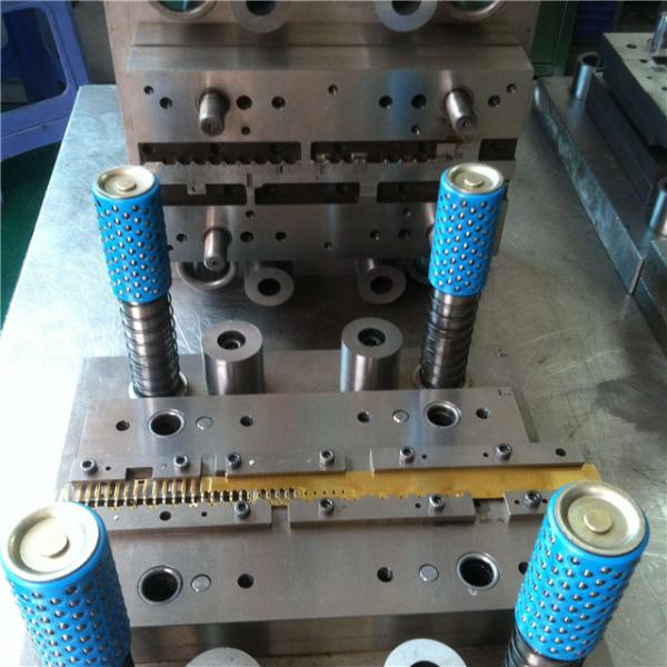 Heat Treament Surface Metal Stamping Mold Tool Die Customized High Precision