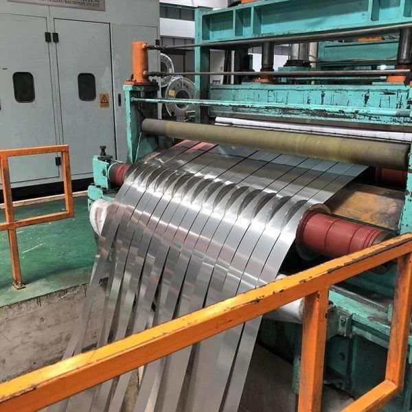 200 / 400 Series Stainless Steel Strip Coil Width 850 - 1250mm ASTM Standard