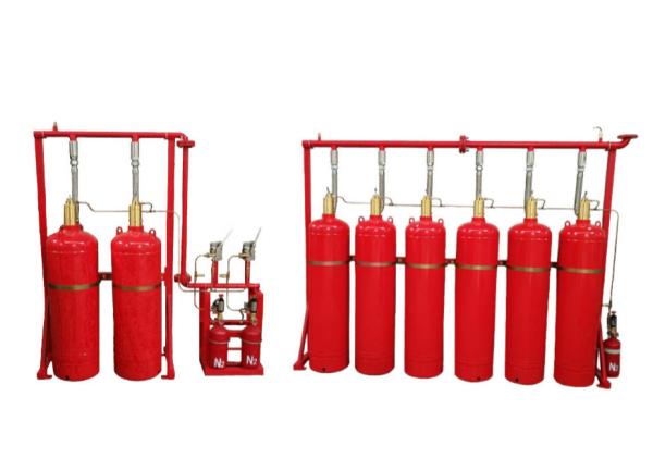 赤い色FM200の消火システム70l、100の120l容量