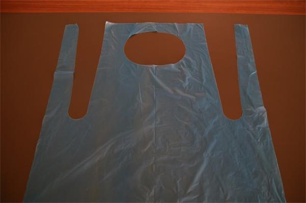Hygienic Water Proof Polyethylene Aprons Widely Used In Medical,Health Care, Hotelling and Food Industry