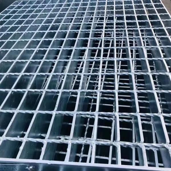 Durable Custom 1M Q195 Serrated Metal Grating For Industry Platform