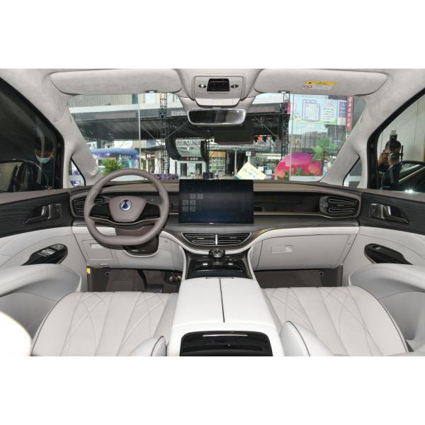 2023 Tengshi D 9 DM-i 970 tracción en todas las ruedas 180 km híbrido enchufable de 7 asientos con interior marrón y par máximo de 681Nm