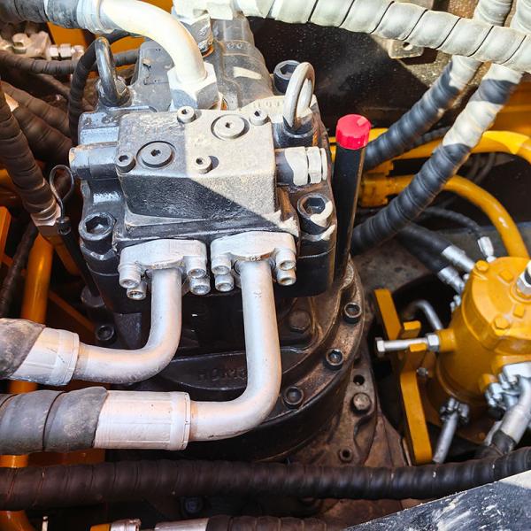 Hydraulic Used SANY SY235 Excavator 129kw Rated Power Middle Size Digger Original Version