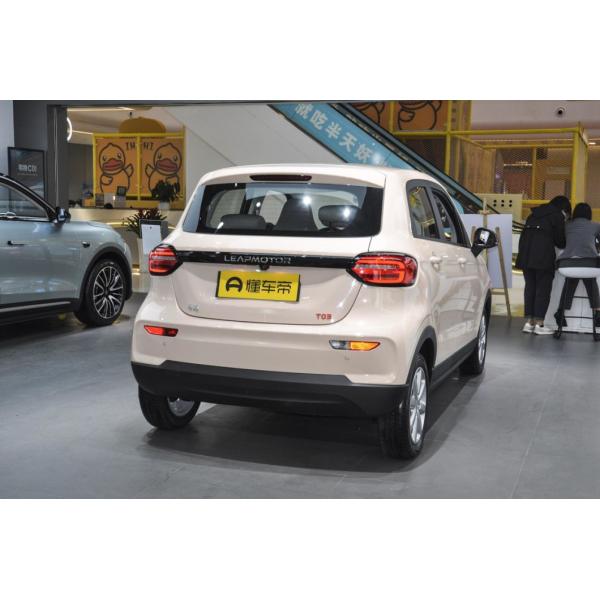 Closed Body Type and Seats for 5 2022 Leapmotor T03 Amber Edition