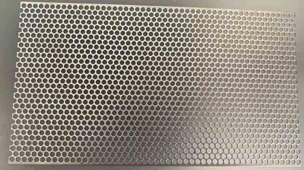 0.8 mm Espessura Painel Perforado de Alumínio / Folha Perforada de Alumínio para Construção