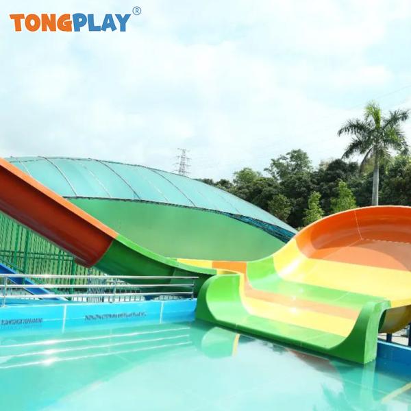 Water Splash Park Play Equipment Children Fiberglass Water Slide Manufacturer Customized Mini Boomerang Slide