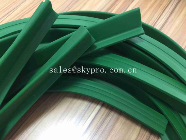 Low Noise Food Grade Transmission Parts Anti-slip High Tensile Green Industrial Conveyor Belt Cleat
