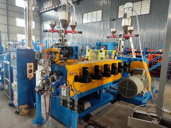 Máquina para la fabricación de masterbatch de color con proporción de ingredientes del 1.5% al 13%
