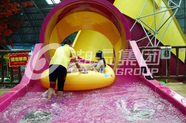 Corrediça de água interna do mundo da água das pessoas do equipamento 2 do parque do Aqua da fibra de vidro