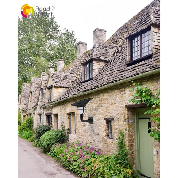 High Efficiency Outdoor Solar Wall Lights IP65 For Garden / Yard / Fence