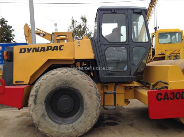 Used Dynapac CA30D Road Roller with Hydraulic Station Drive Type and 20% Grade Ability
