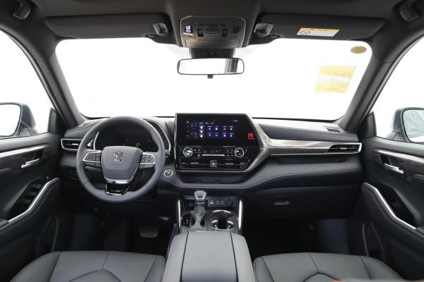 Experience Unmatched Off-Road Capability With The Toyota Crown Land Release Lufang Electric Car