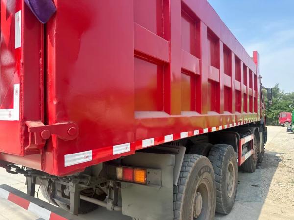 China 12 Wheelers HOWO  8x4 Used HOWO 440 HP Dump Truck Price