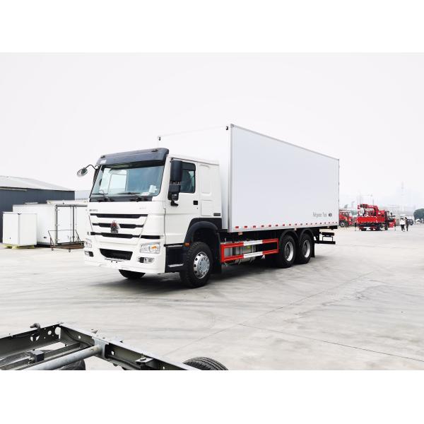 Minus 18 to 20 Centi Degree Temperature Range Sinotruk HOWO 6x4 Refrigerator Van Truck