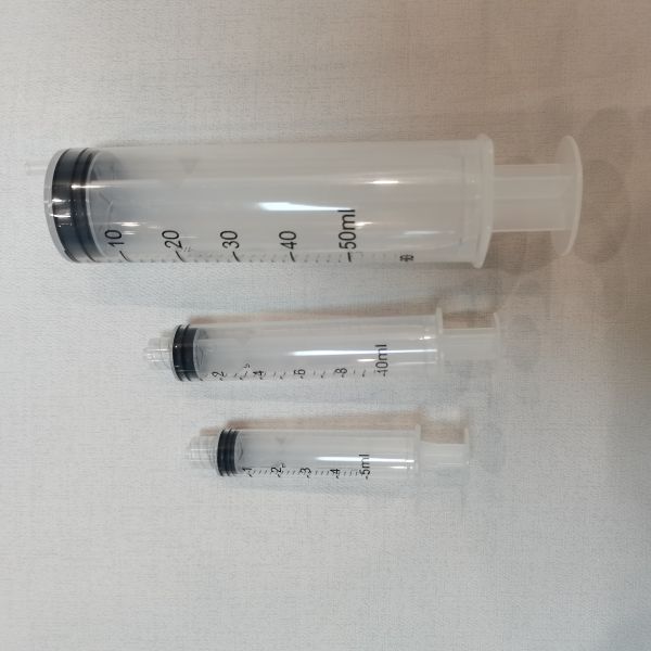 EO Sterilized Leak-Proof 2-Part Disposable Sterile Syringe for Medical Use
