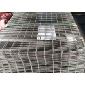 Painel galvanizado de malha de buracos quadrados soldados para cercas e segurança