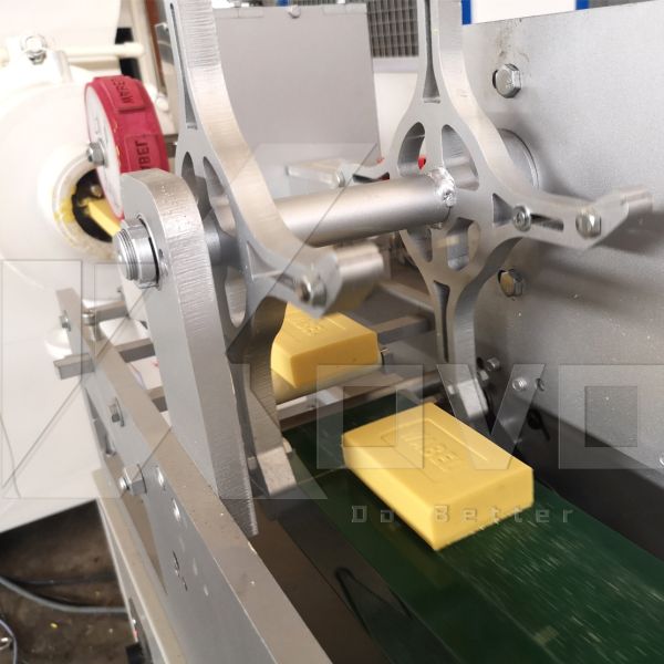 Laundry Soap Fully Automatic Soap Machine White Capacity 500kgh Industrial Equipment for Large Scale Soap Manufacturing
