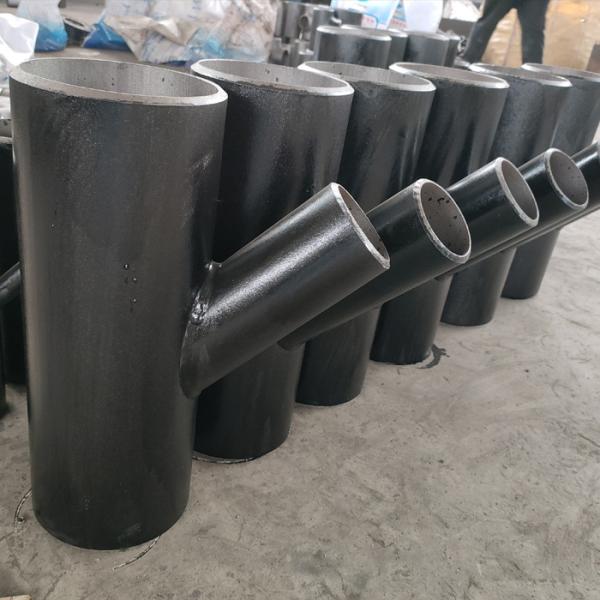 High Pressure Resistance Seamless Pipe Fittings Carbon Steel Reducing Tee Polished