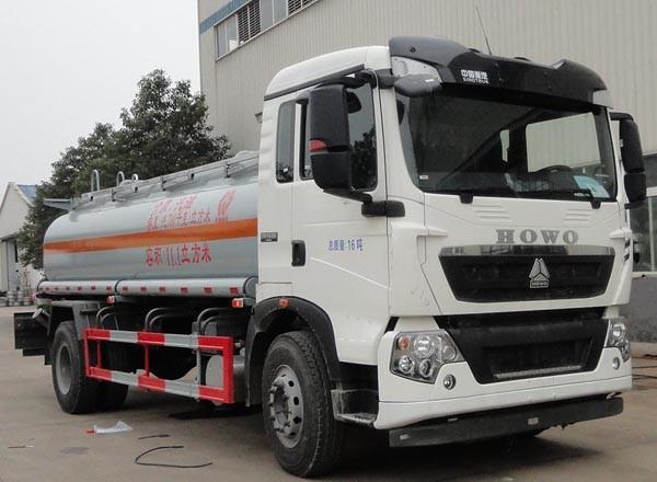SINOTRUK HOWO 4x2 10000L Oil 266hp HOWO 10000 liter fuel transfer tank truck