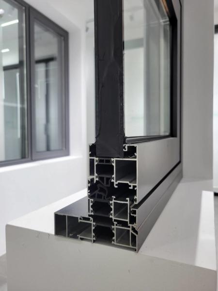 Fenêtres en aluminium noir moderne à vitre simple / double / triple