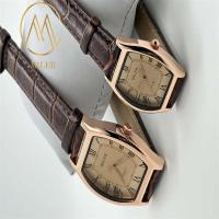 2024 Nouvelle mode Colorier dames montres au quartz LOGO accepté