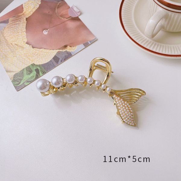 2025 New Fish Tail Temperament Pearl Hairpin Shark Clip