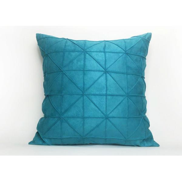 Handmade Velvet Throw Pillows , Portable Triangle Decorative Pillows For Couch